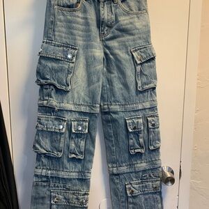 Super cute Gemsbymadeline cargo jeans